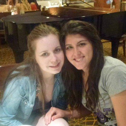 moni_crujeiras's profile picture. cada dolor te hace más fuerte, cada traición mas inteligente, cada desilusión más habil y cada esperiencia más sabio.