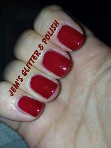 Mobile nail technician specialising in Gelish. Aiming to qualify in enhancements by Christmas!