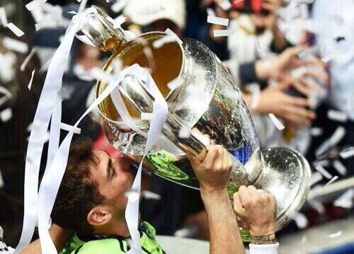 Si eres seguidor@ del Real Madrid C.F esta es tu casa! Adelante Real Madrid vas a ser campeón de Europa! Siempre Iker Casillas Fernandez! (Iker - 20-04-2014)