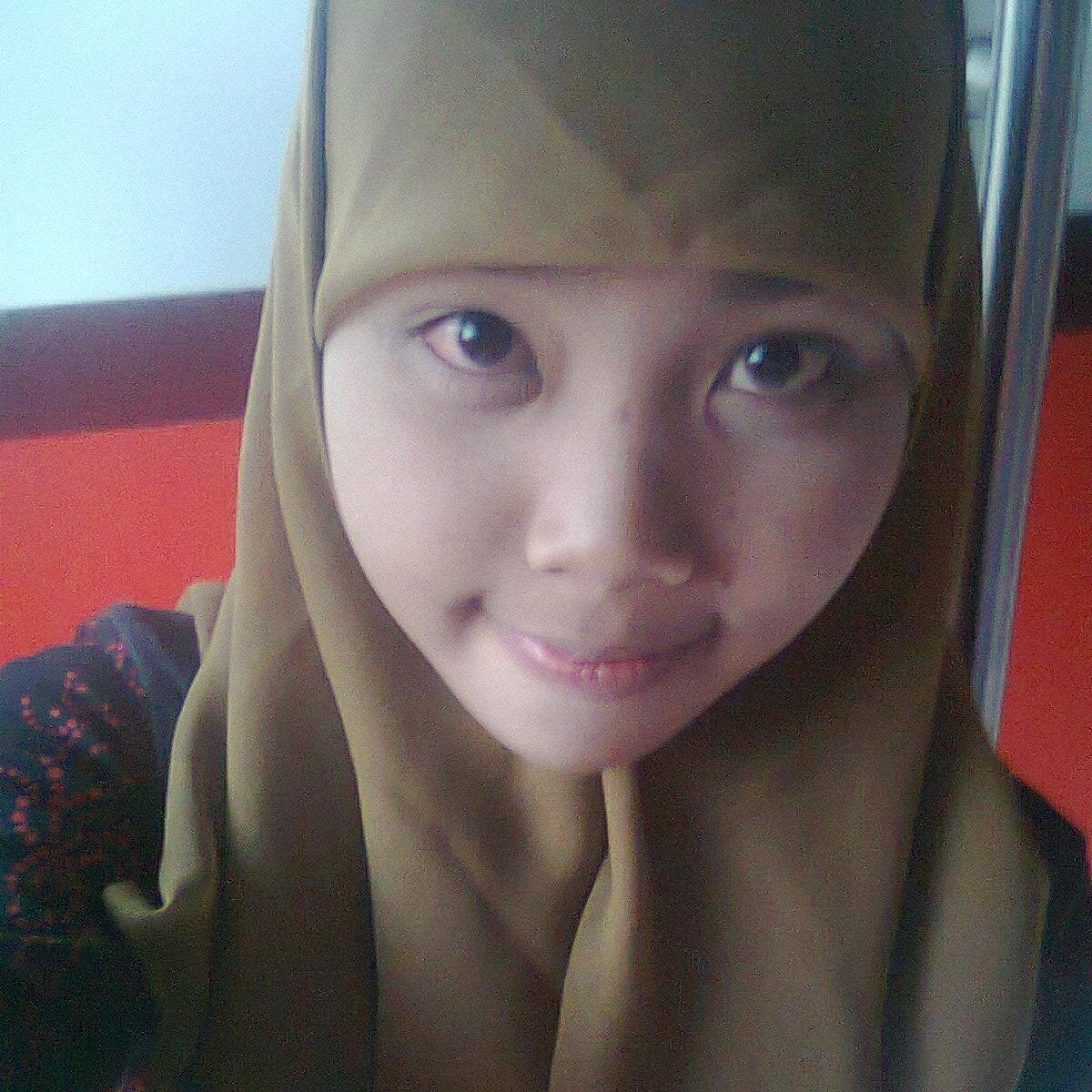 nama fitria nur al-alayli