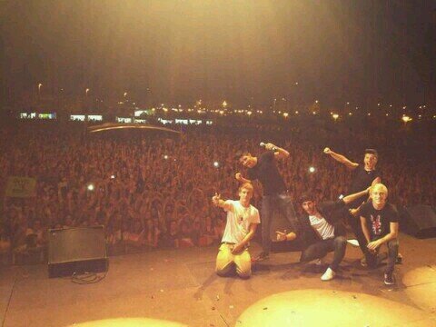 Cuenta dedicada a AURYN desde Donosti. Promociones y quedadas.