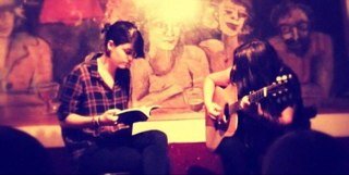 Quiero conjugar contigo todos los verbos que acaben en arte. Twitter dedicado a ellas, conócelas y deja que te acaricien el alma. @elvirasastre @AdrianaMoragues