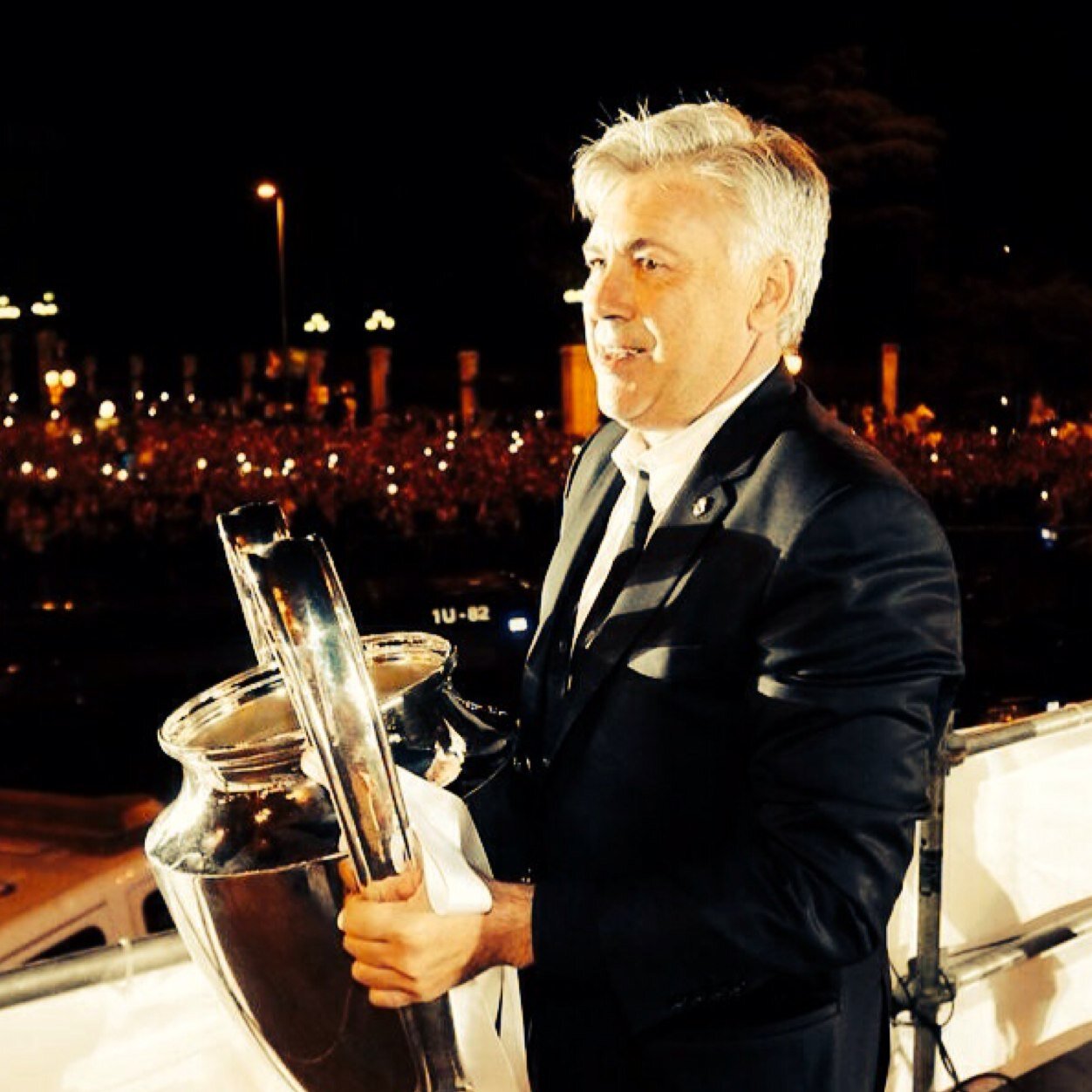 Retweeting Real Madrid News UP TO DATE! 'The Real Madrid shirt can stain of Mud ,Sweat , & even Blood, but never of shame' Everything About Real Madrid..