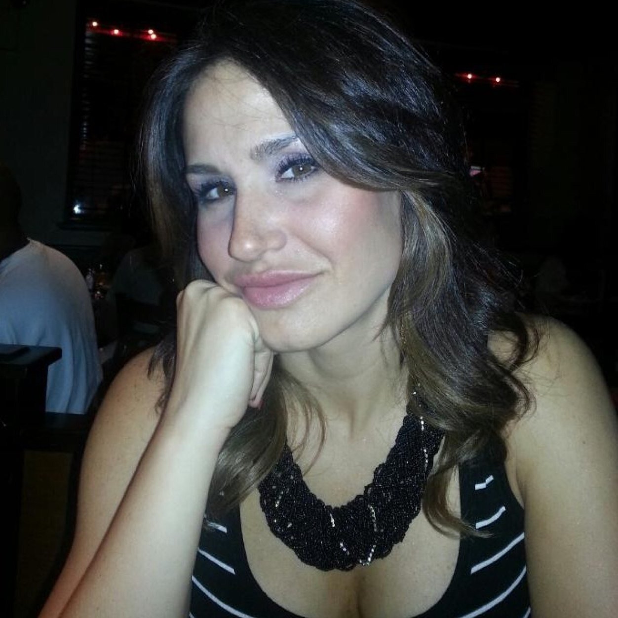 Salon/Spa co- owner, Mother of two sons! Passion 4  life and living it to the fullest!  Favorite quotes:What doesnt kill ya makes ya stronger! Much luv!