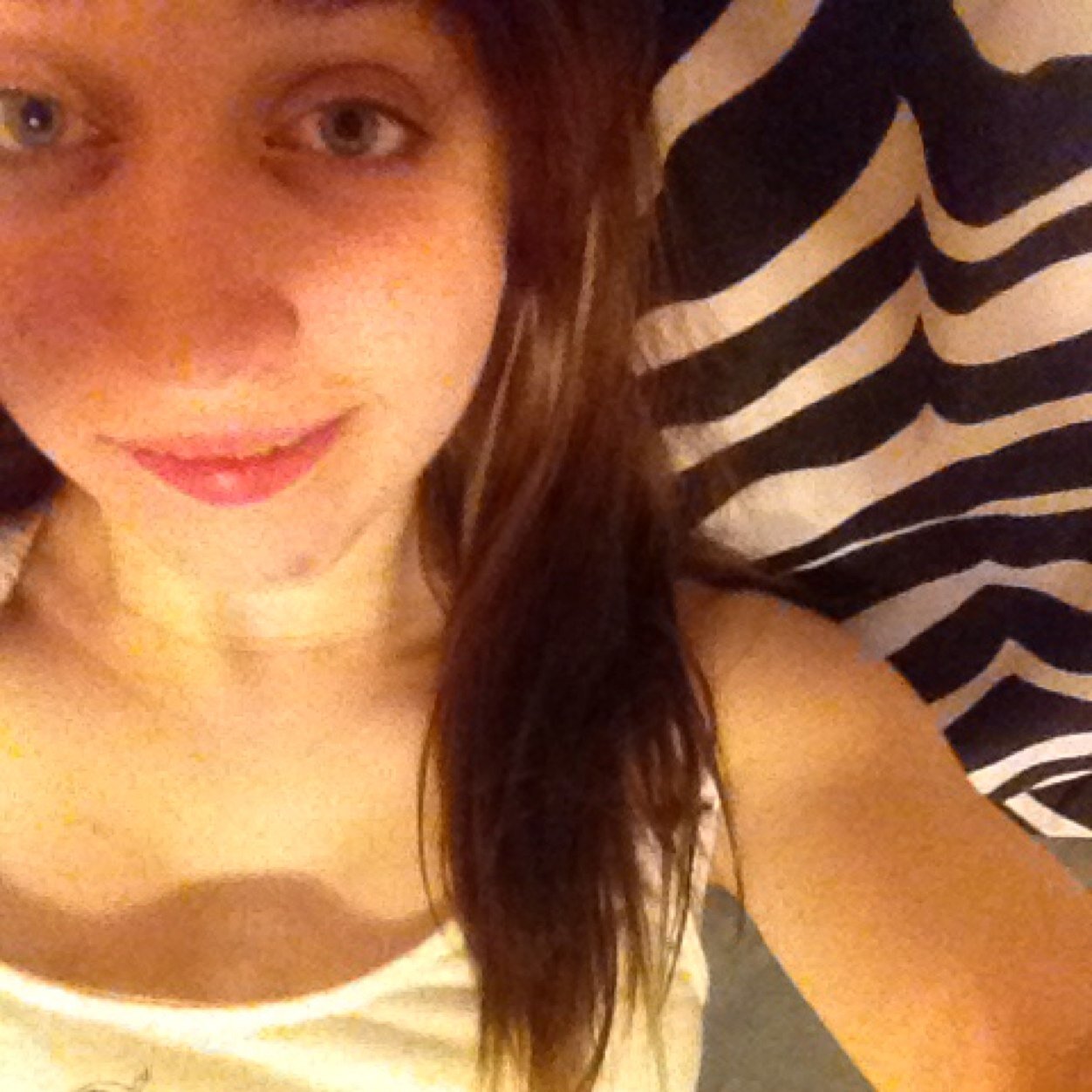 Mel_spade97's profile picture. Fuck love, it never lasts. Stoner for life.