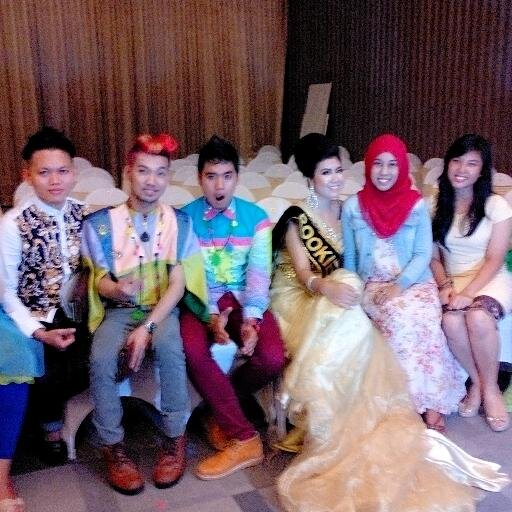 One day i'll definitely be a WISE person like Mom and Dad | I'm not beauty Queen, I'm just beautiful Me | ♥Paradise