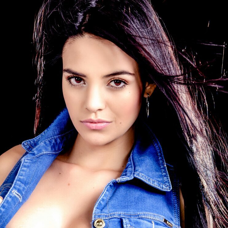 carovid1245's profile picture. 