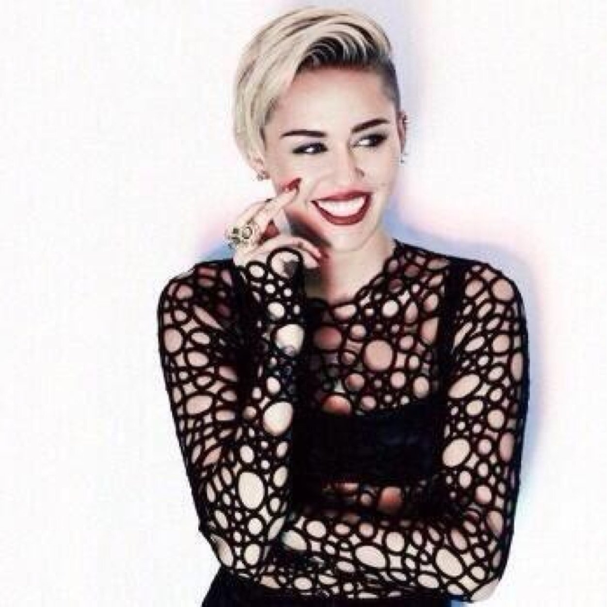 •bangerz• •kidrauhl• 
Instagram: rauhlwithjiley