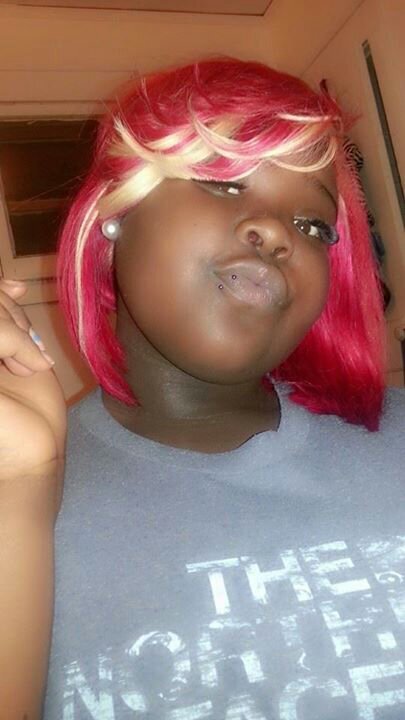 , yeah bitches im on twitter now . follow me &ill follow back✌