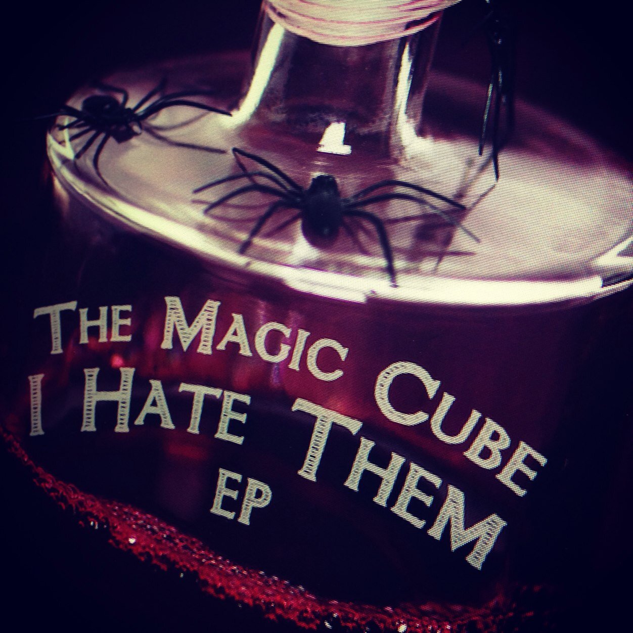 Heavy beats n cinema stings.

StarFighter EP coming October 2013.
Instagram: THEMAGICCUBE