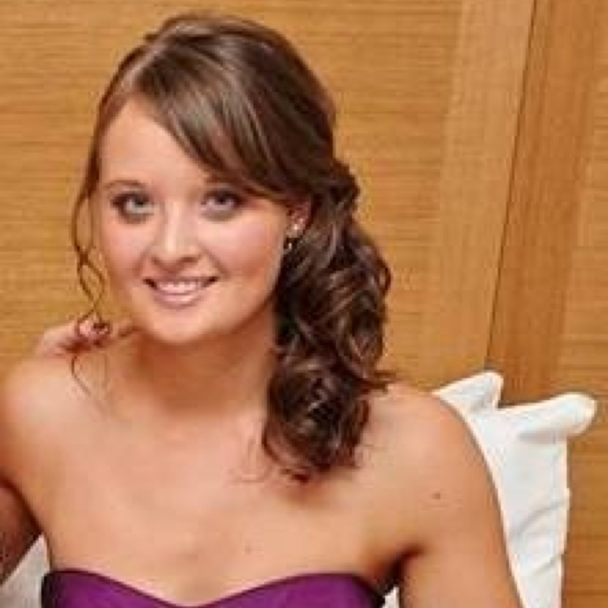 clairehirst375's profile picture. 