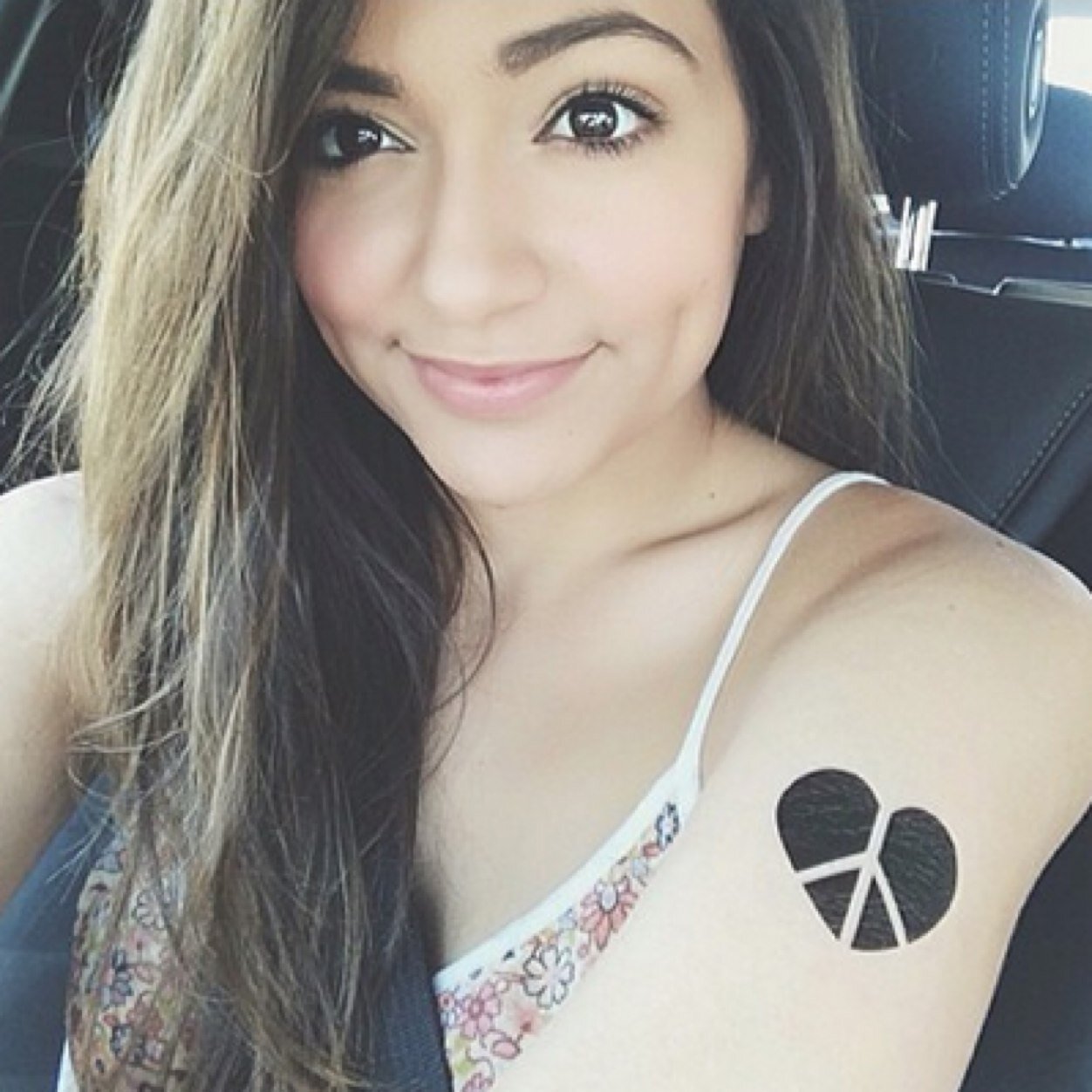 Bethers account ~ i love her so much! shes such an inspiration and oml so pretty! please follow me ~ i follow back my lovelies.