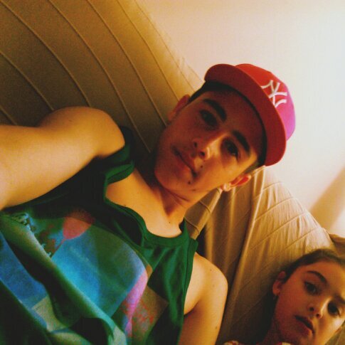 _tete19's profile picture. solo yo