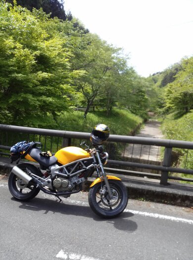 VTR250乗ってます。バイク友達増やしたい大切なアカウントっとっとと 活動拠点は東海/z1/ハーレ