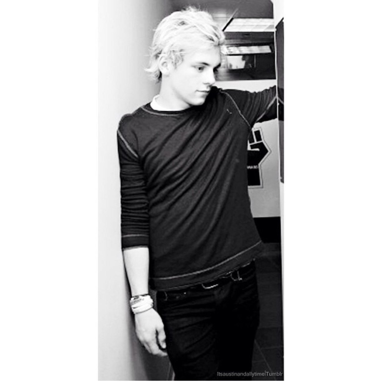 Ross Lynch || 18