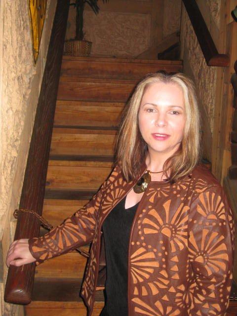 baddmedezine's profile picture. Artist-Songwriter-Designer