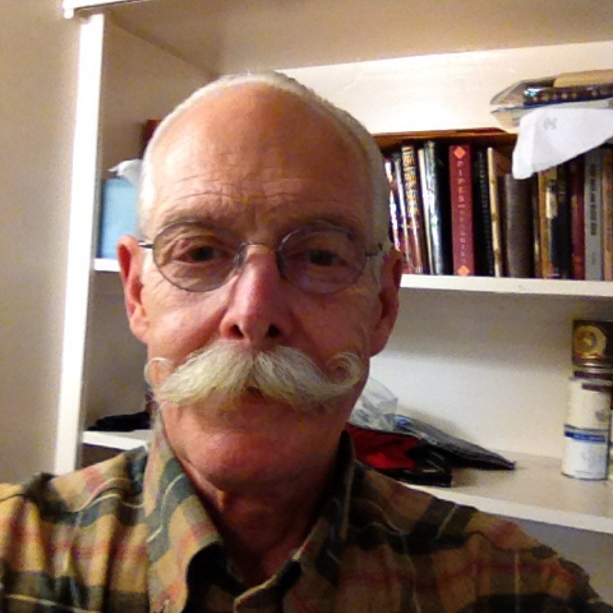 wdbb44's profile picture. 