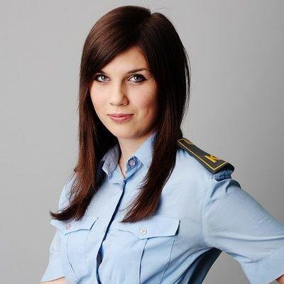 Привет. Живу в прекрасном городе. Хочу общаться не стандартно. Просто люблю обмениваться идеями. В жизни я коммуникабельная.