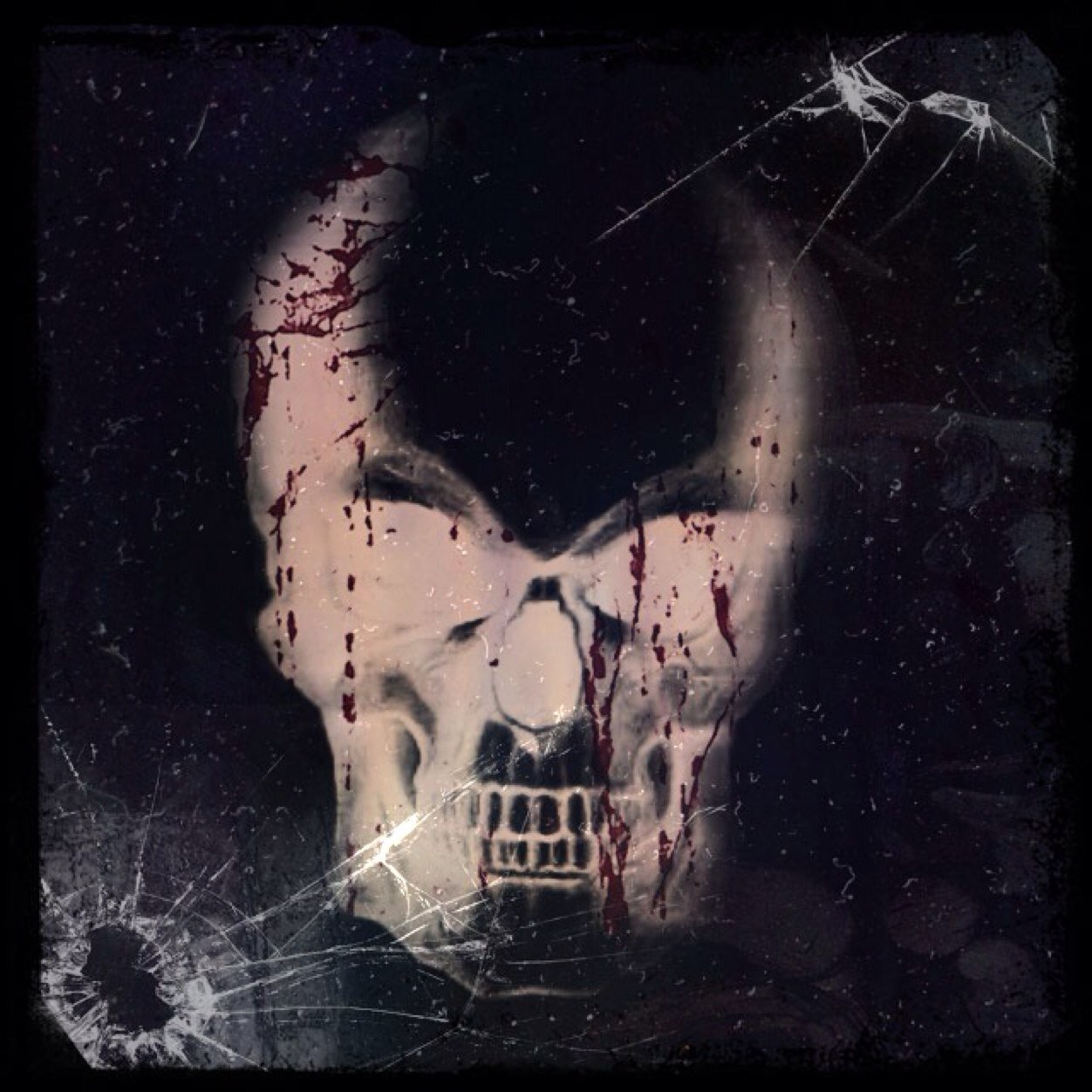 burnzeym's profile picture. love music love photography....throw in a few beers and life's good !!