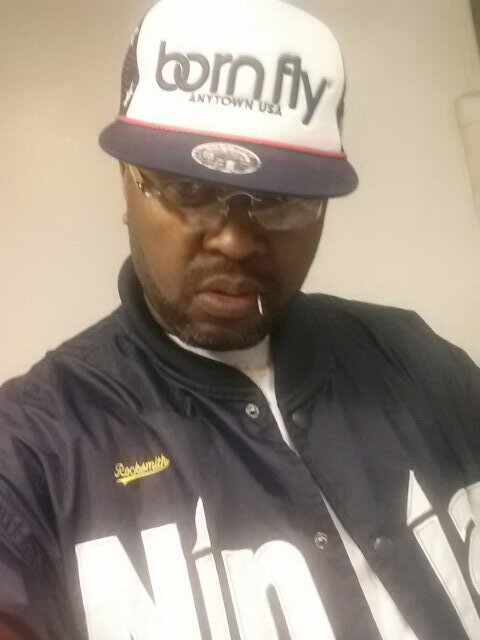 DETROITJROE's profile picture. 