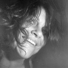 FidjiBroustet's profile picture. La couche d’orgueil est responsable du refroidissement planétaire… Fidji Broustet