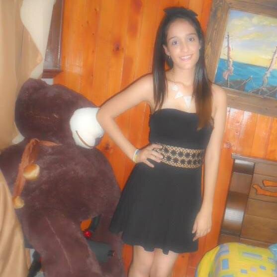 Mi vida se desmorona poco a poco!     http://t.co/9jHnLl8ZuJ─