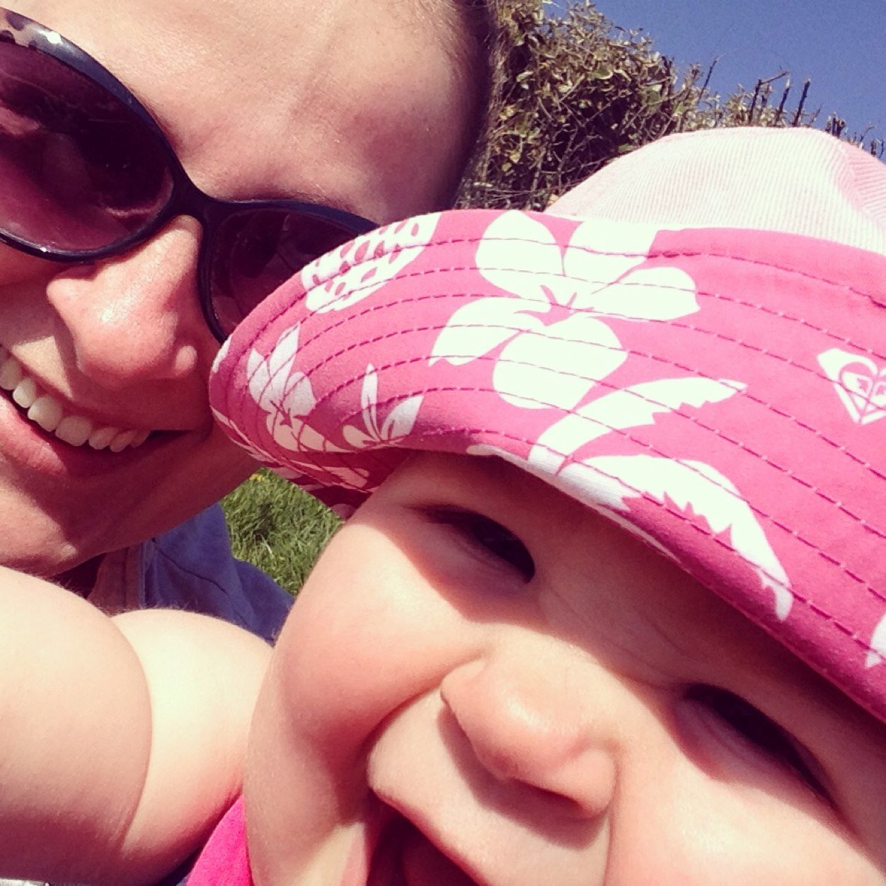 ChrissieLarkins's profile picture. Bendy bird