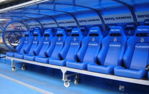following all football fans #Twitter92 #saynotoleague3 tell me your views about your club!