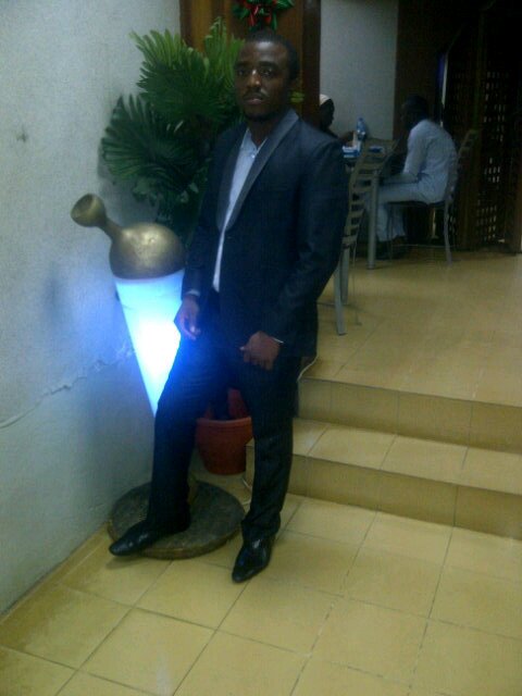 I'm ambassador of Christ Jesus! Fair in complexion and average tall in nature. I luv honest and luvly person