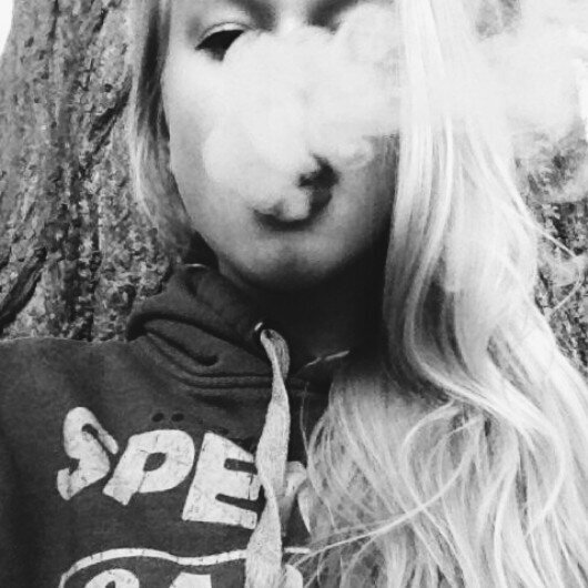 ivapuntnl's profile picture. 