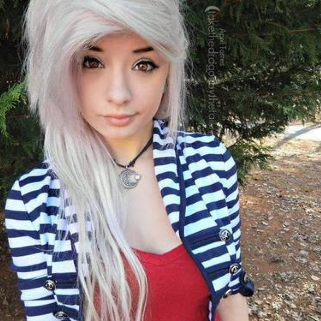 Thug life bruuuh // Do drugs // have fun // 17 // Pansexual // im not afraid to die..