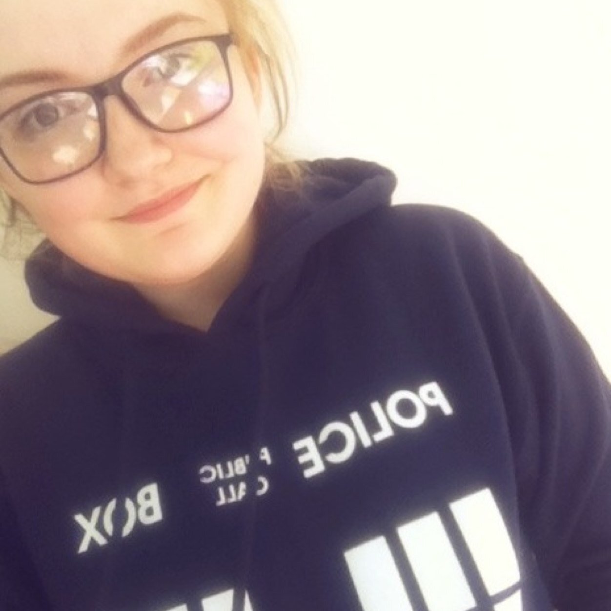 I am a huge Dw, and supernatural fan and an all round fangirl! I love my #lightningbuddy 
Tumblr: @Huffleypuffley or @nothing-is-completely-impossible