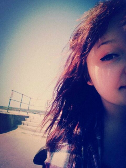 welcome to my twitter page./i'm a messy 14 year old./i sing and write songs./sheerio for life./follow for follow