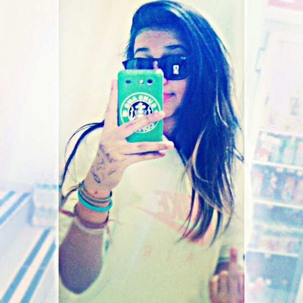 GabiCagnani's profile picture. Na moral, Cone Crew até o final!