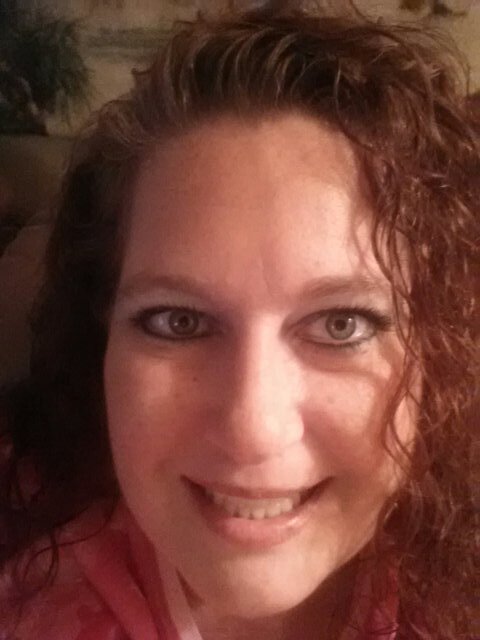 I joined twitter to locate likeminded people and conversations re: children, homelife, pets and womens interest. I enjoy sweeps and contests.