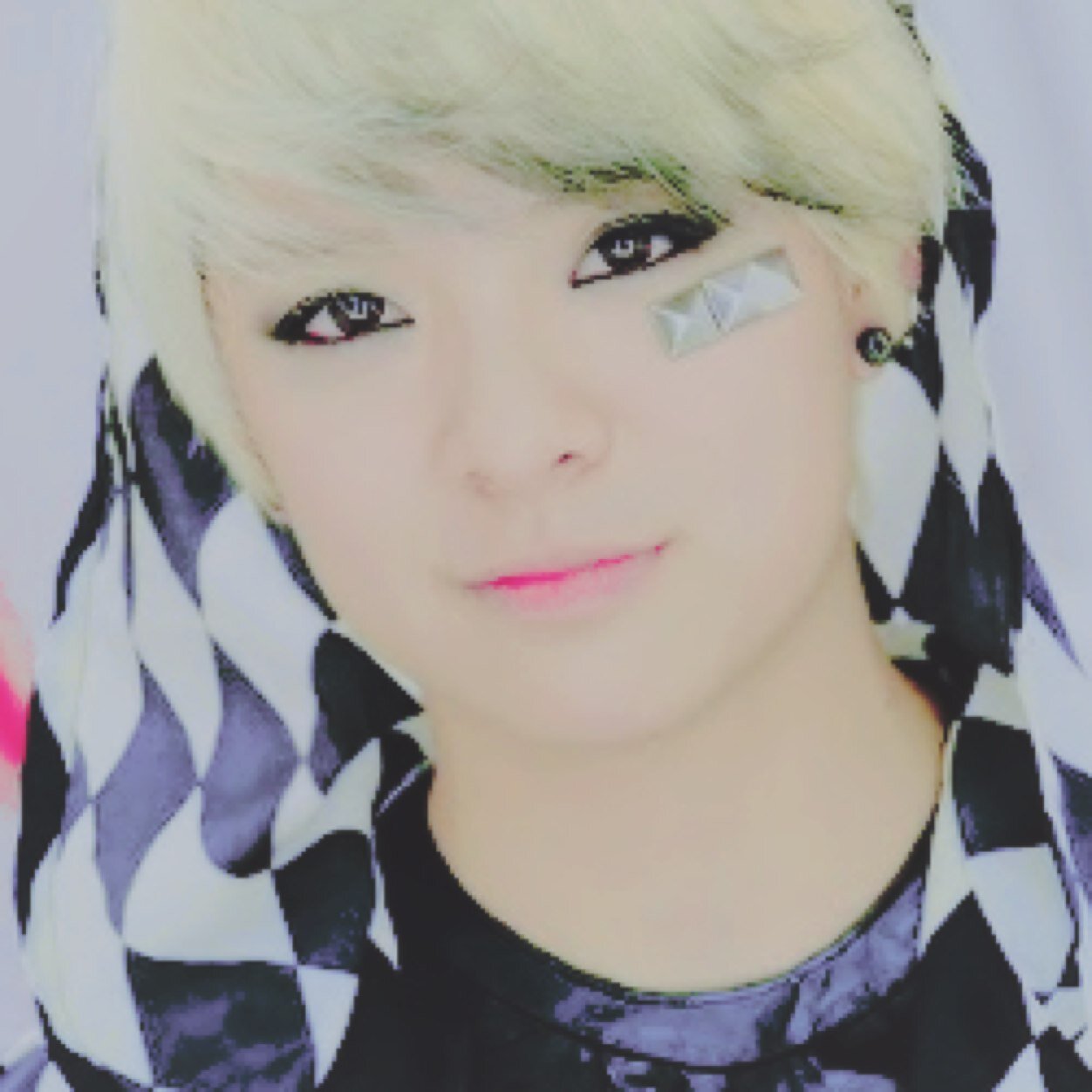|♡@DiarioDaeHyun♡| |♡@ryr_baekhyun♡|