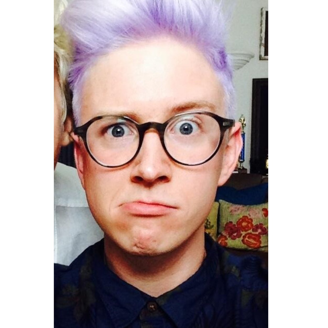 southoakley's profile picture. FREE FOLLOW FROM @gxldstarlxuis, if you click on the tag you could also press my follow button