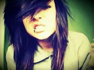 beverlie_maxia's profile picture. Ne laisse jamais personne te dire que c'est impossible.