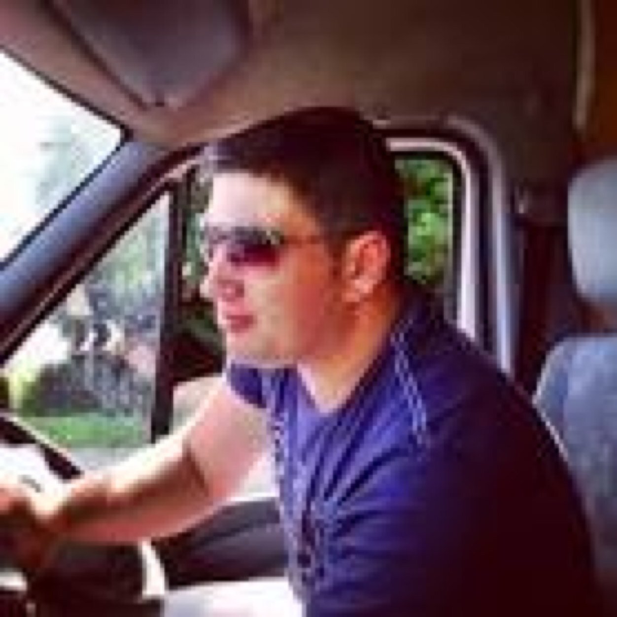 tezb123's profile picture. 