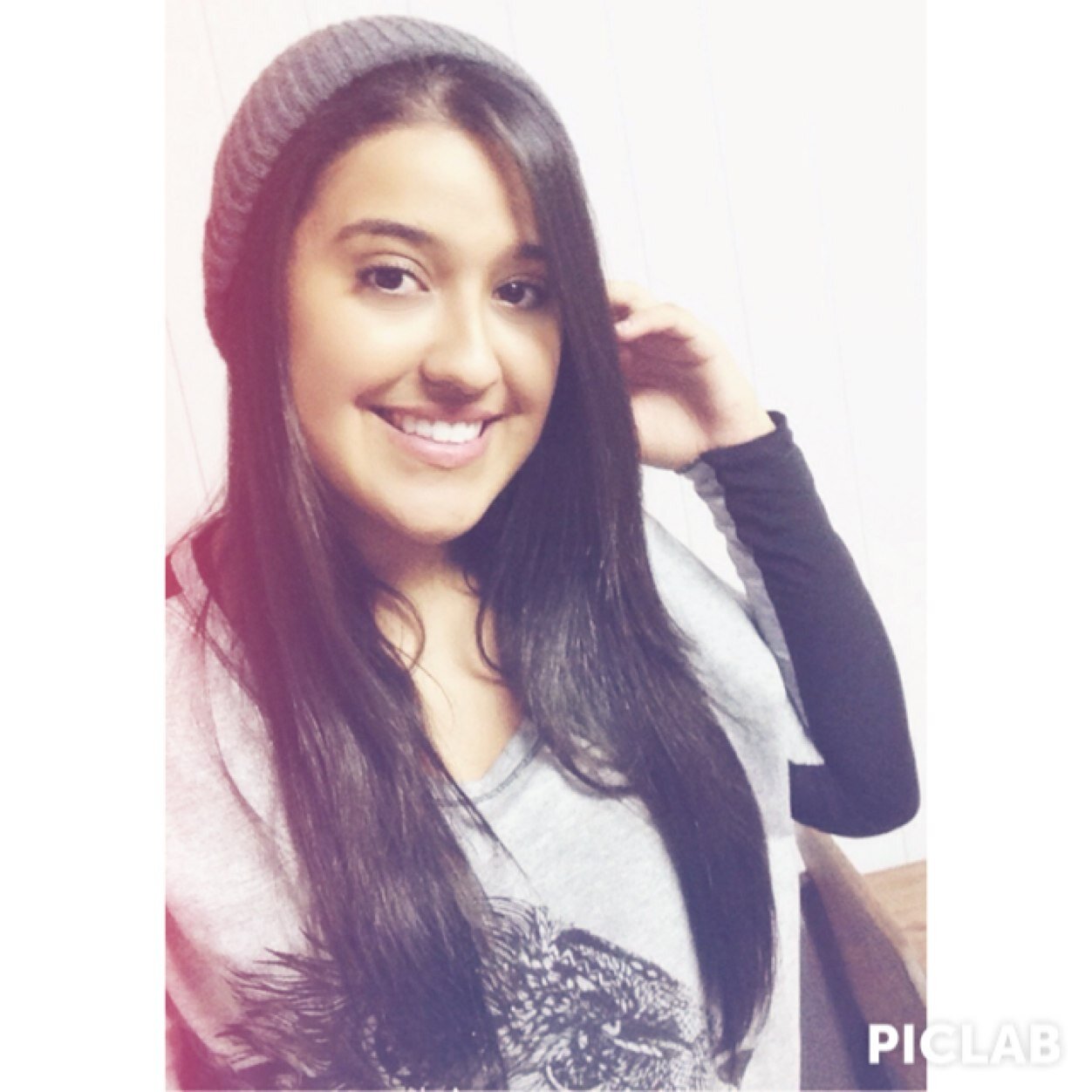Quem um dia irá dizer que existe razão nas coisas feitas pelo coração?