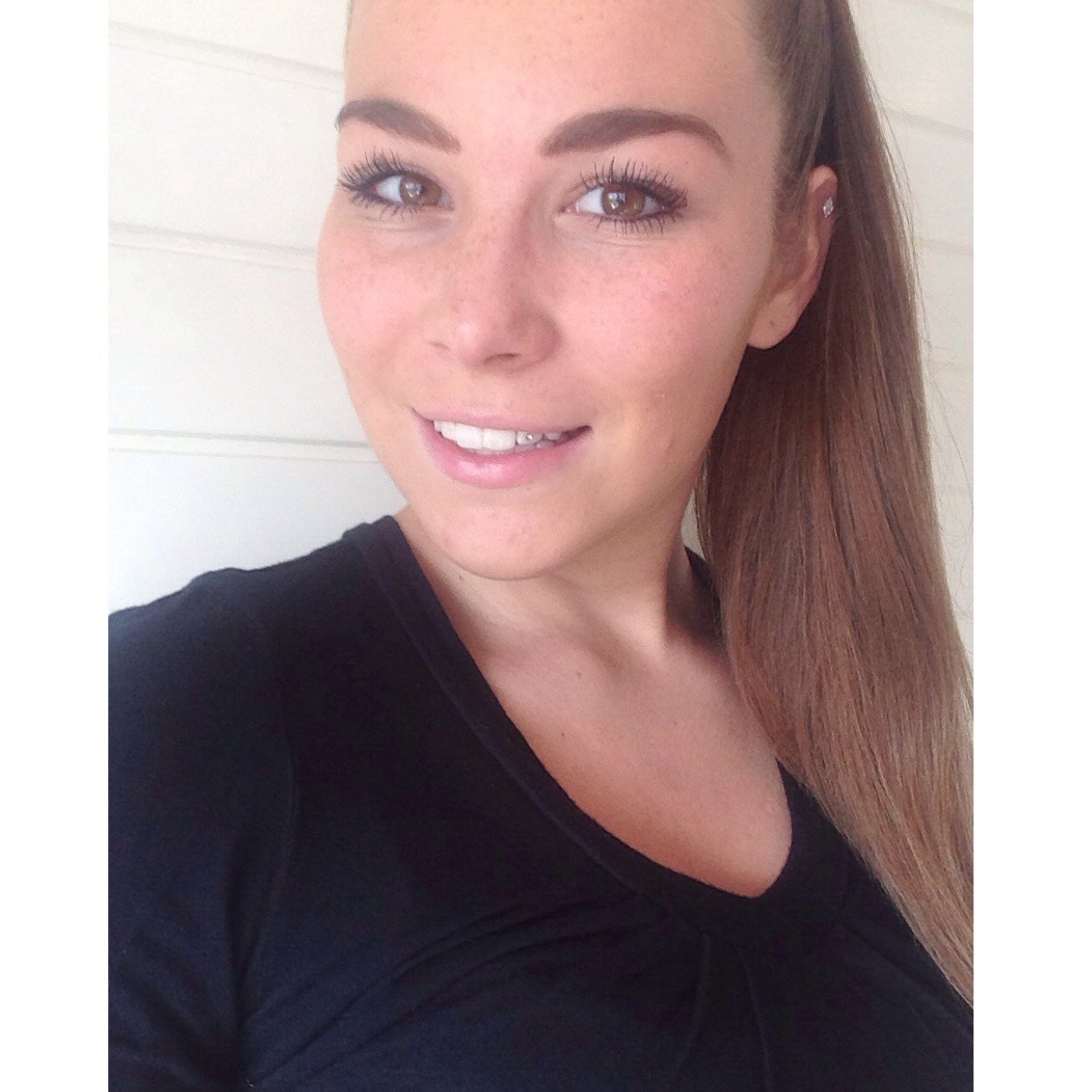 deemivk's profile picture. 