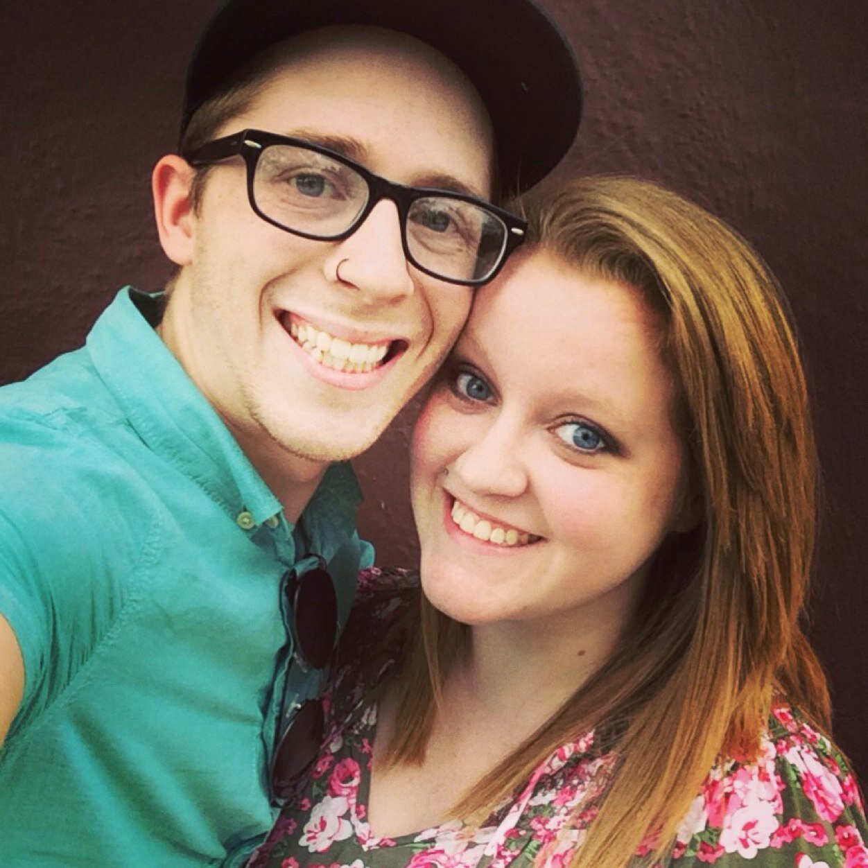 Unbreakable10's profile picture. Young and married to a wonderful man of God, Elijah @epic464! I love singing and using this gift that God gave me to worship Him! Oh happiness! :]