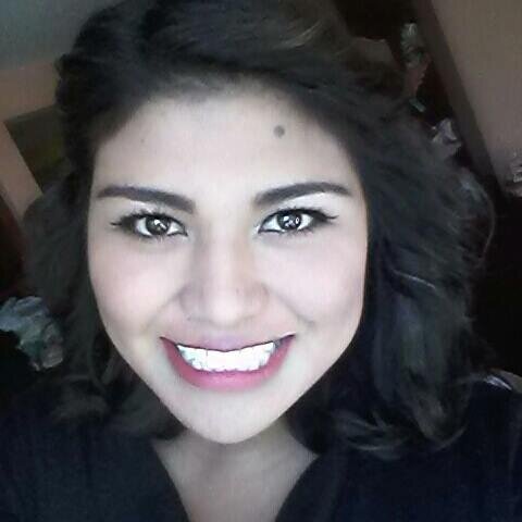 amar , gozar y disfrutar la vida ante todo (: 3