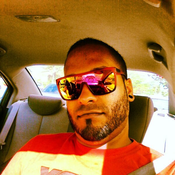 a_albandoz's profile picture. KIK: BlackManChef
FACEBOOK: albandoz@live.com