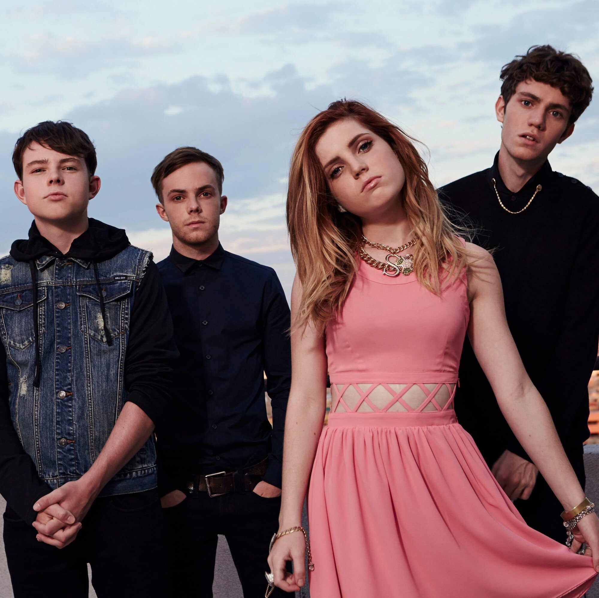 iloveechosmith's profile picture. echosmith.