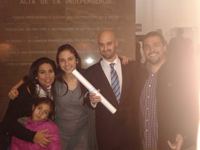 FlorFernJara's profile picture. Ser yo misma, aunque a otros no les guste, en la inmensidad de la noche ...Moonlight illuminate my night and my days ...