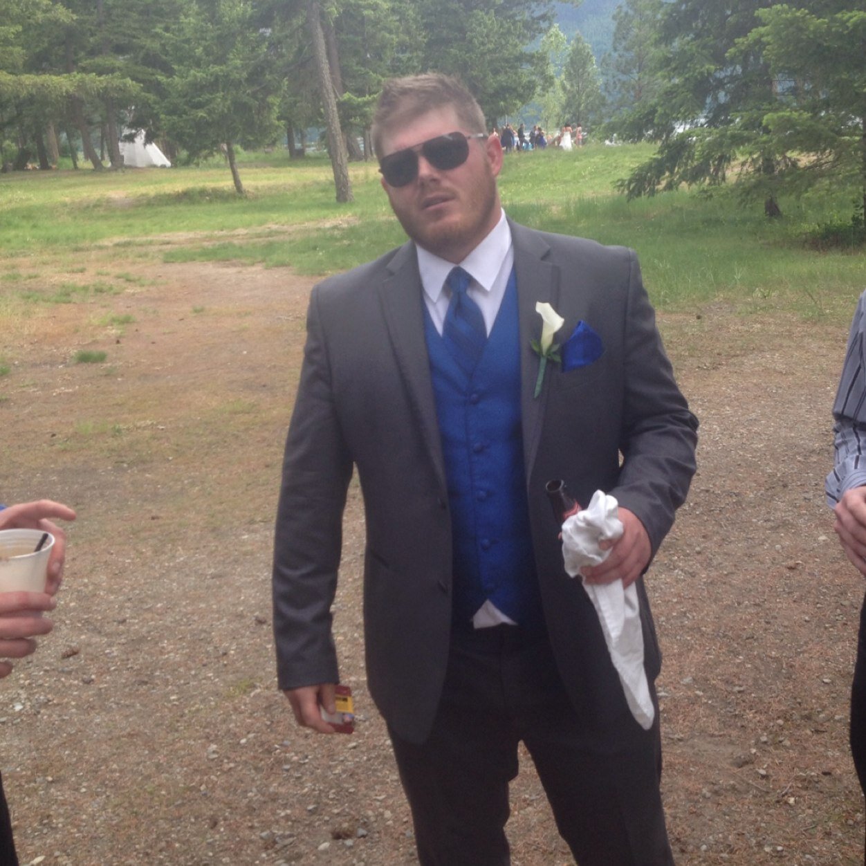 achunter18's profile picture. electrician