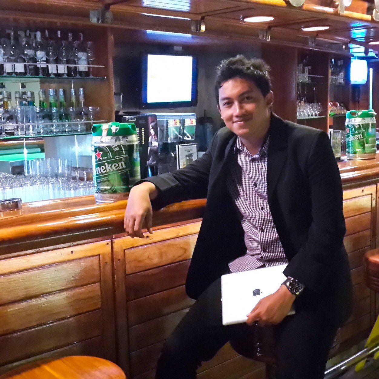 satlio's profile picture. Smart Traveler. Live your Life!