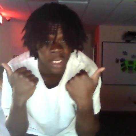 chill i like to party and smoke i be trappin with my boys fwm