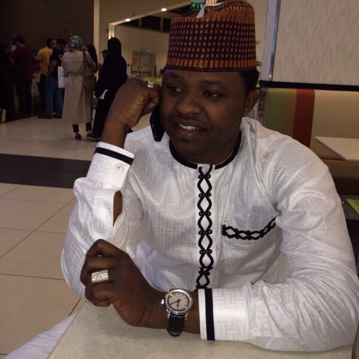 HamzaShuni100's profile picture. Everybody looks up to ur success,Nobody cares about ur misfortunes...#reality